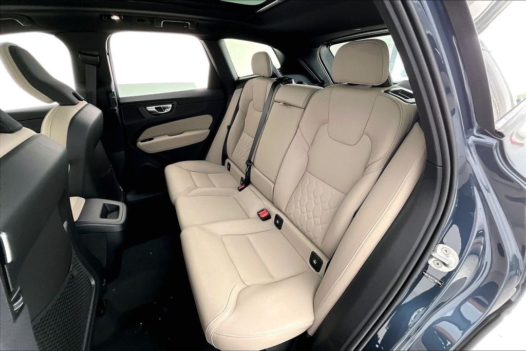 2026 Volvo XC60 B5 Core