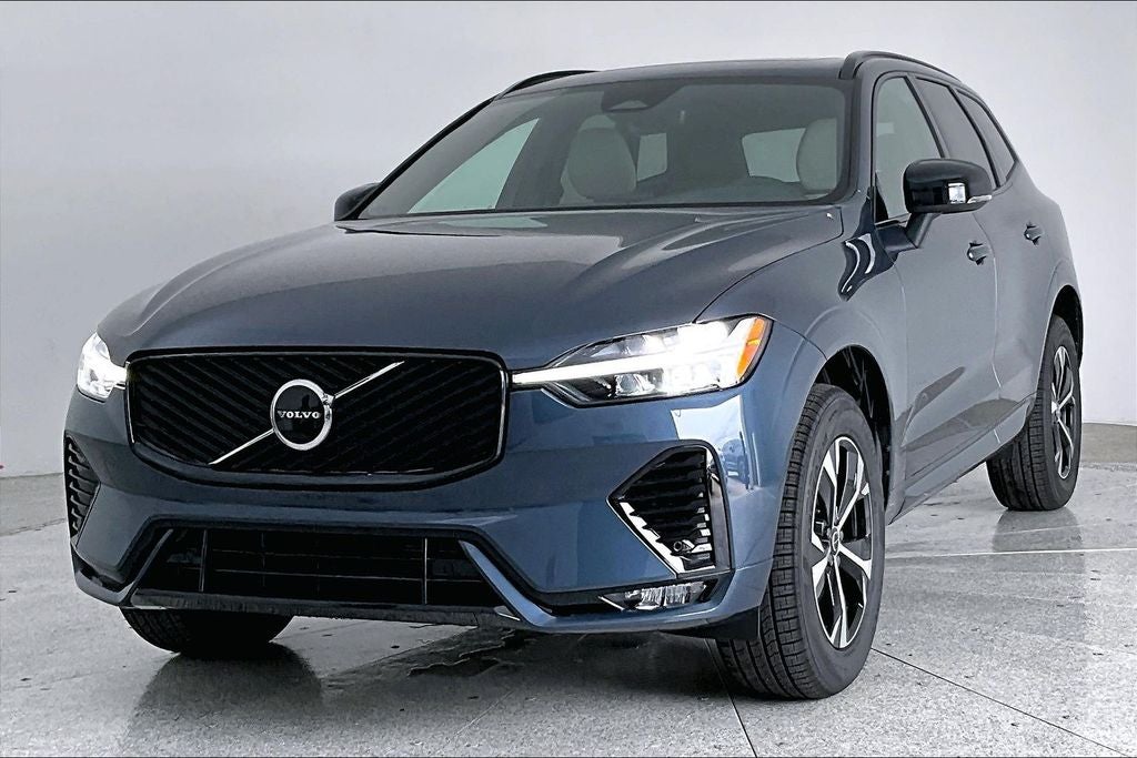2026 Volvo XC60 B5 Core