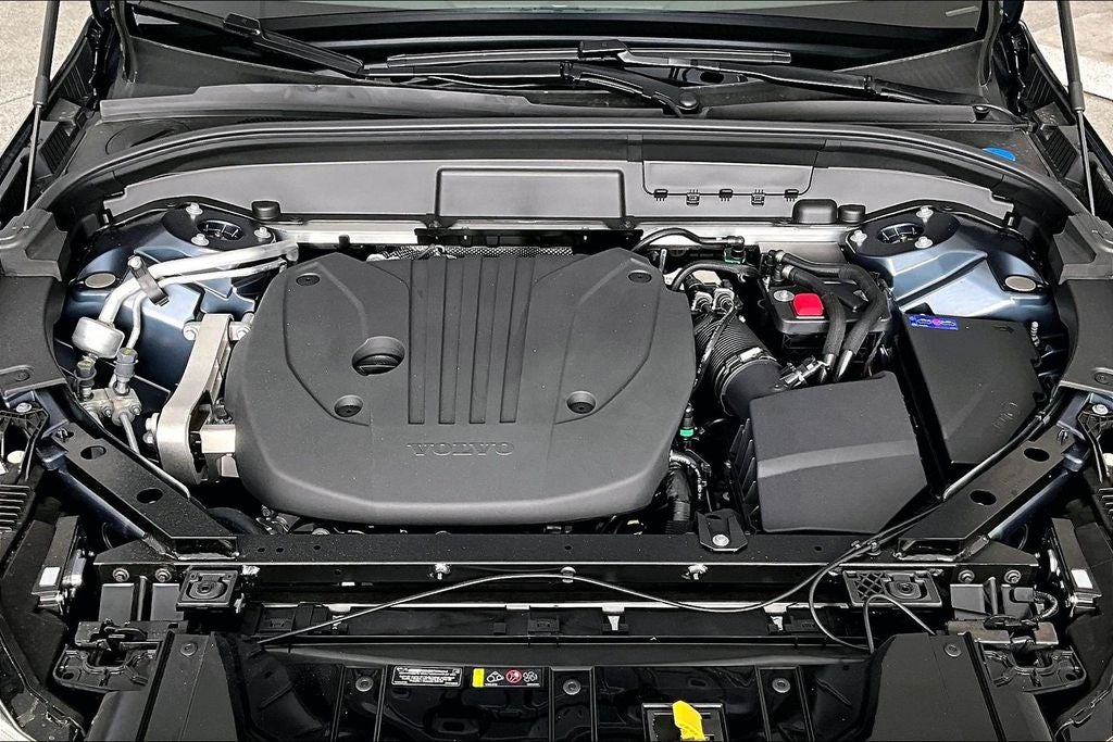 2026 Volvo XC60 B5 Core