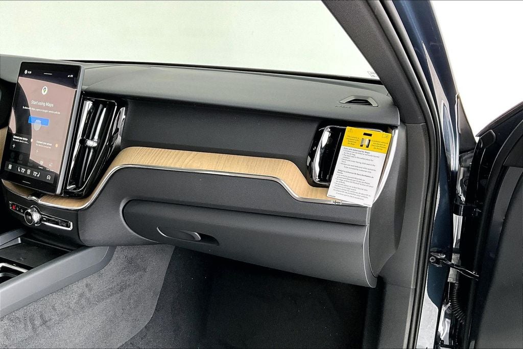 2026 Volvo XC60 B5 Core