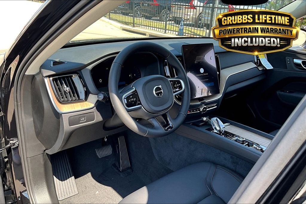 2026 Volvo XC60 B5 Core