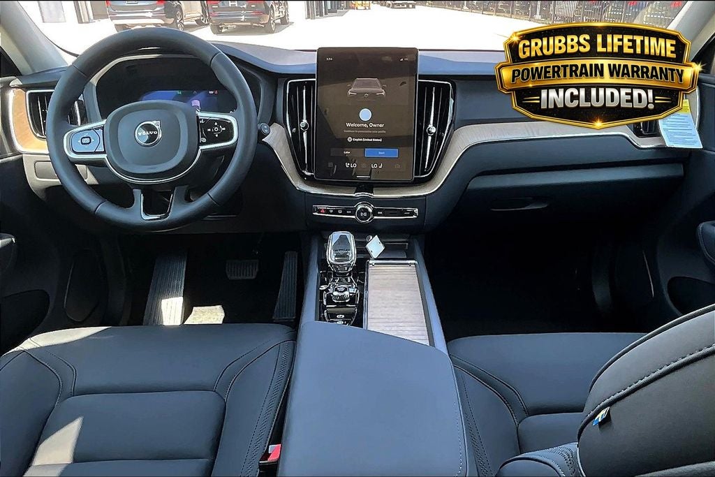 2026 Volvo XC60 B5 Core
