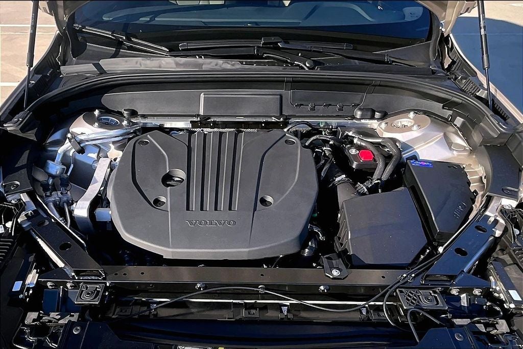 2026 Volvo XC60 B5 Core