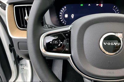 2026 Volvo XC60 B5 Core