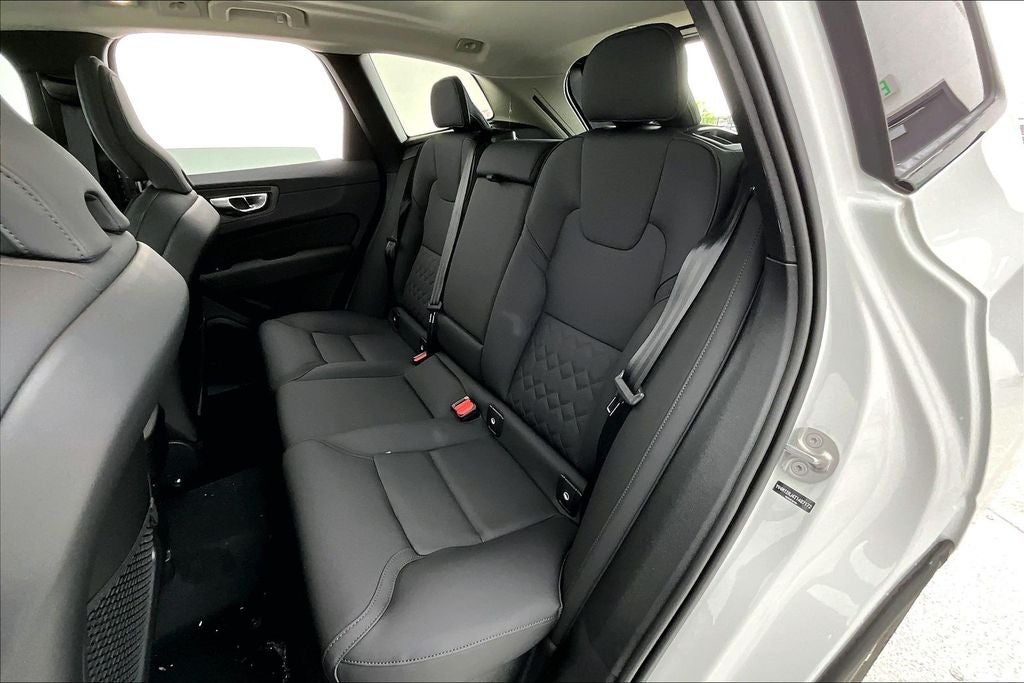 2026 Volvo XC60 B5 Core