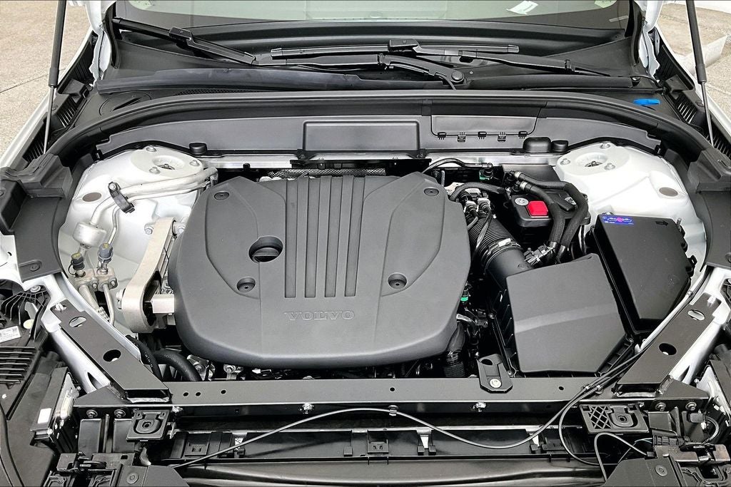 2026 Volvo XC60 B5 Core