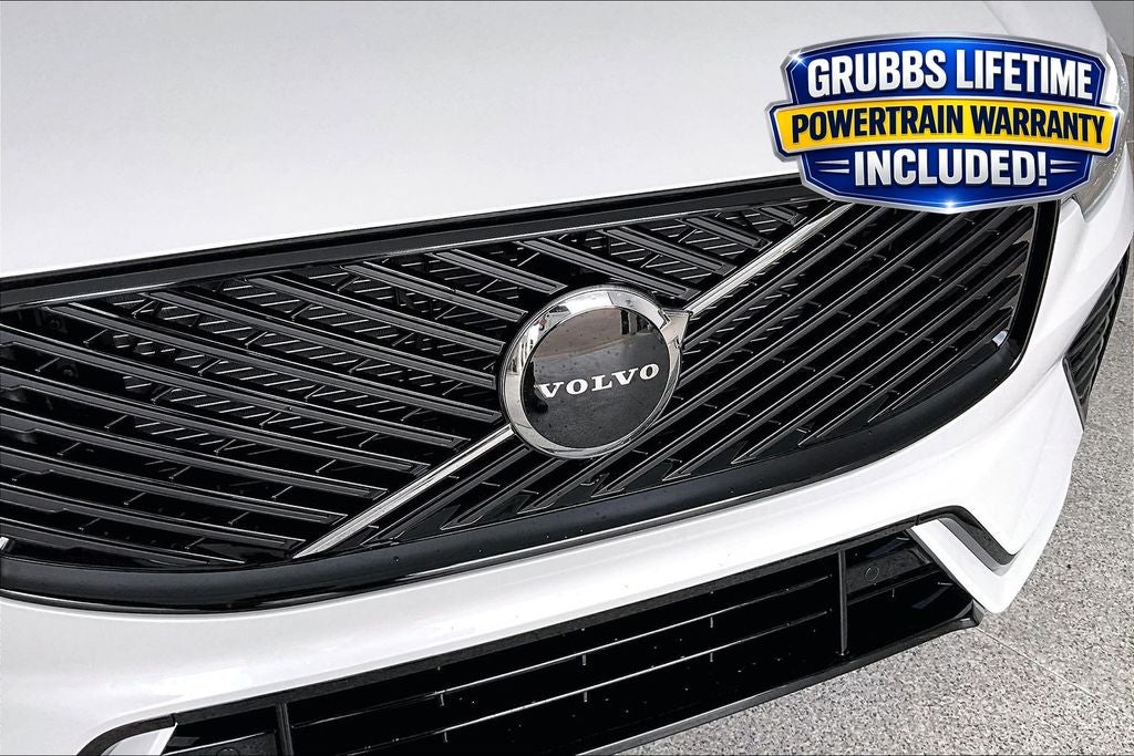 2026 Volvo XC60 B5 Core