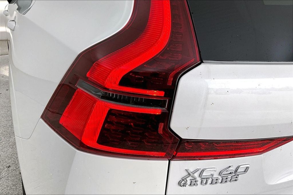 2026 Volvo XC60 B5 Core