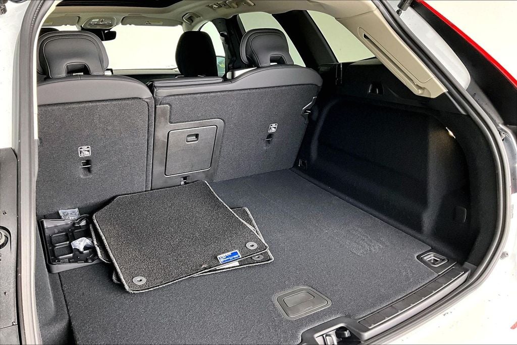 2026 Volvo XC60 B5 Core