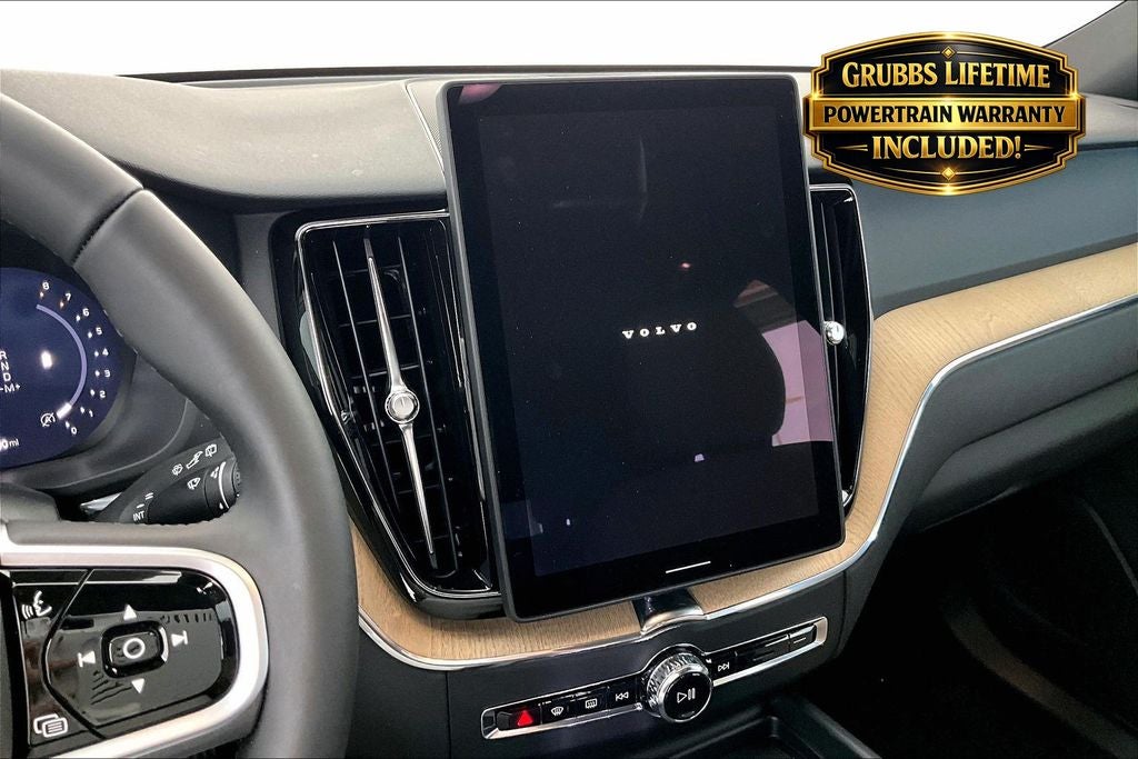 2026 Volvo XC60 B5 Core