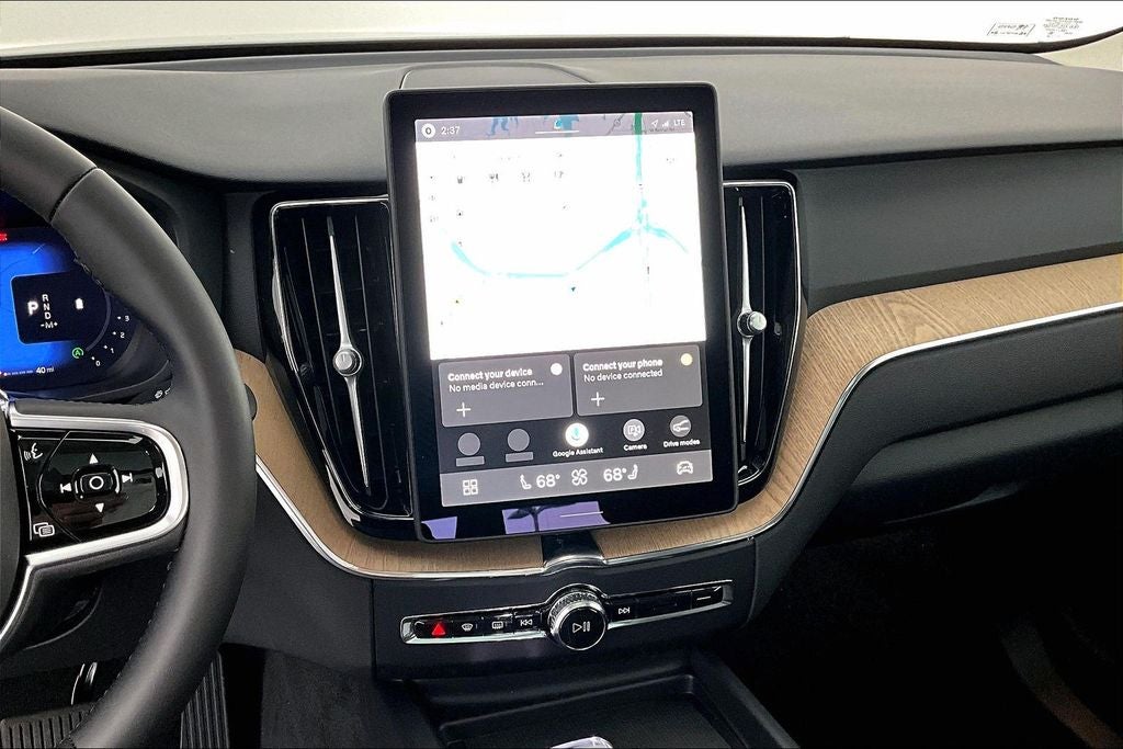 2026 Volvo XC60 B5 Core