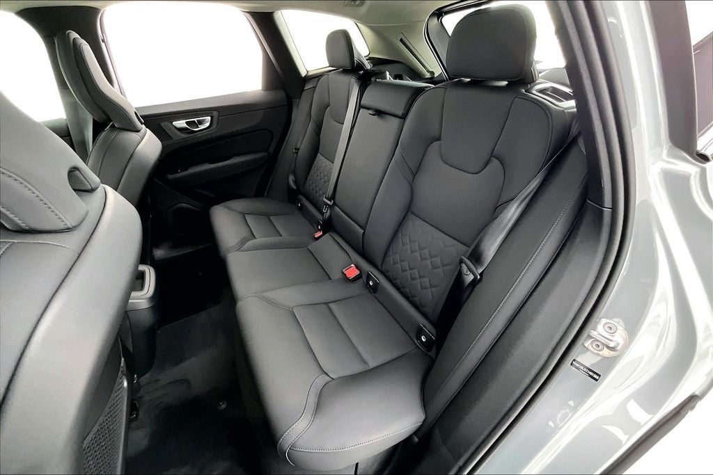 2026 Volvo XC60 B5 Core