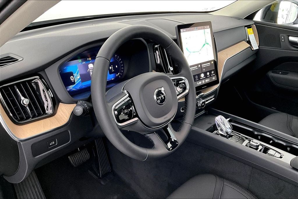 2026 Volvo XC60 B5 Core