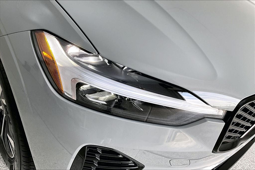 2026 Volvo XC60 B5 Core