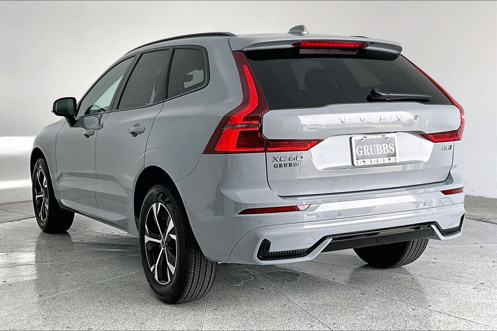 2026 Volvo XC60 B5 Core