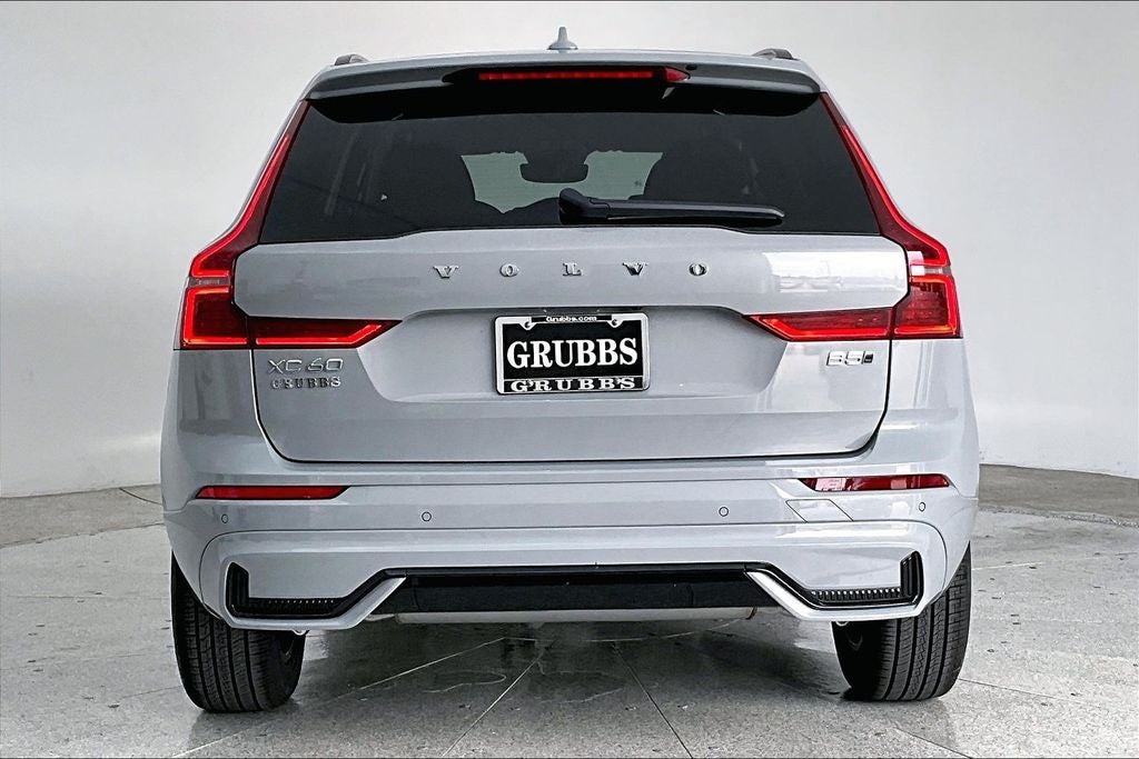 2026 Volvo XC60 B5 Core
