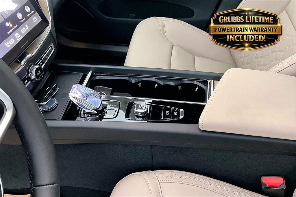 2026 Volvo XC60 B5 Core