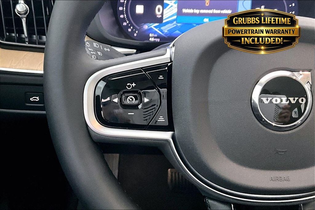 2026 Volvo XC60 B5 Core