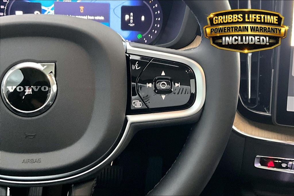 2026 Volvo XC60 B5 Core