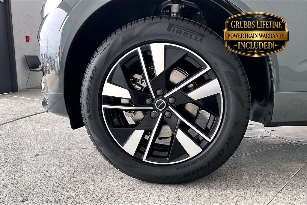 2026 Volvo XC60 B5 Core
