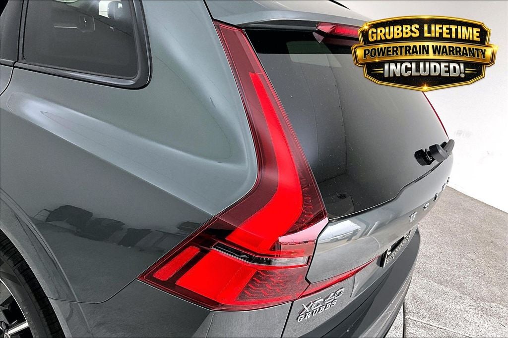 2026 Volvo XC60 B5 Core