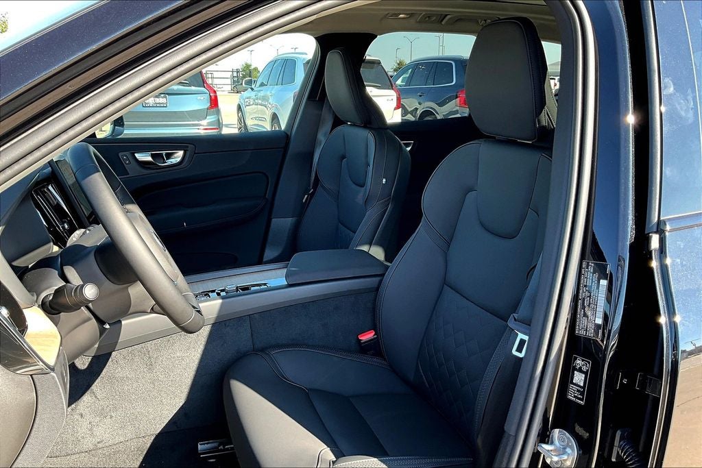 2026 Volvo XC60 B5 Core