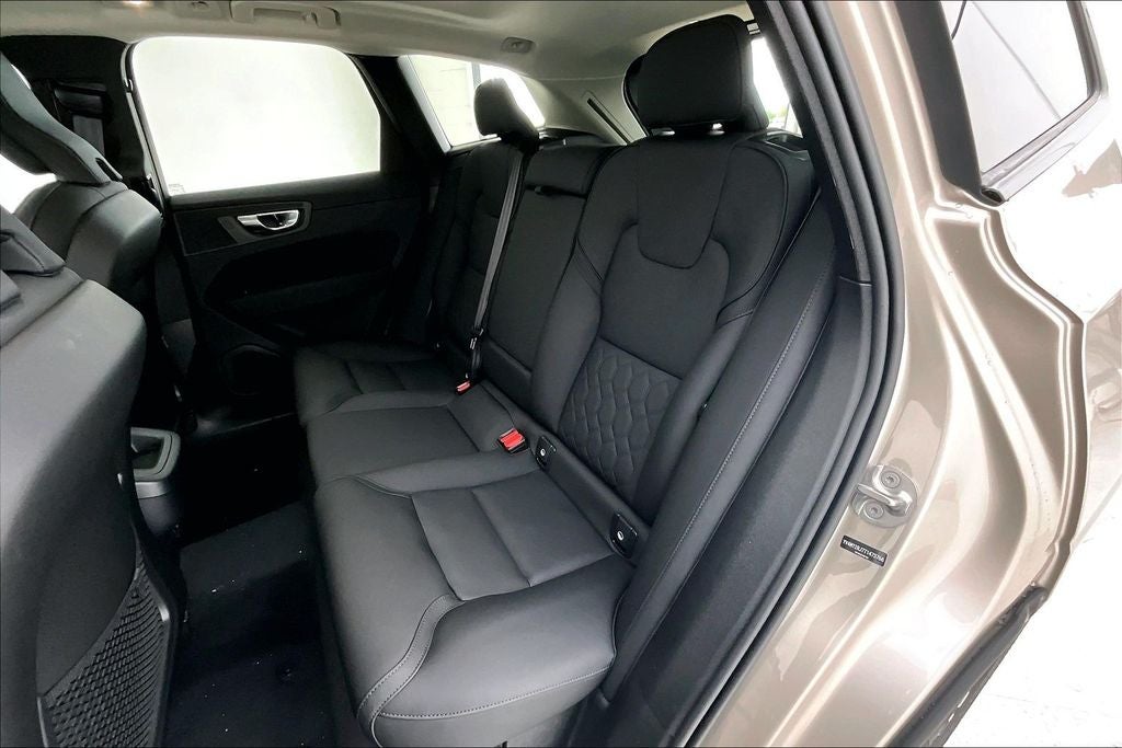 2026 Volvo XC60 B5 Core