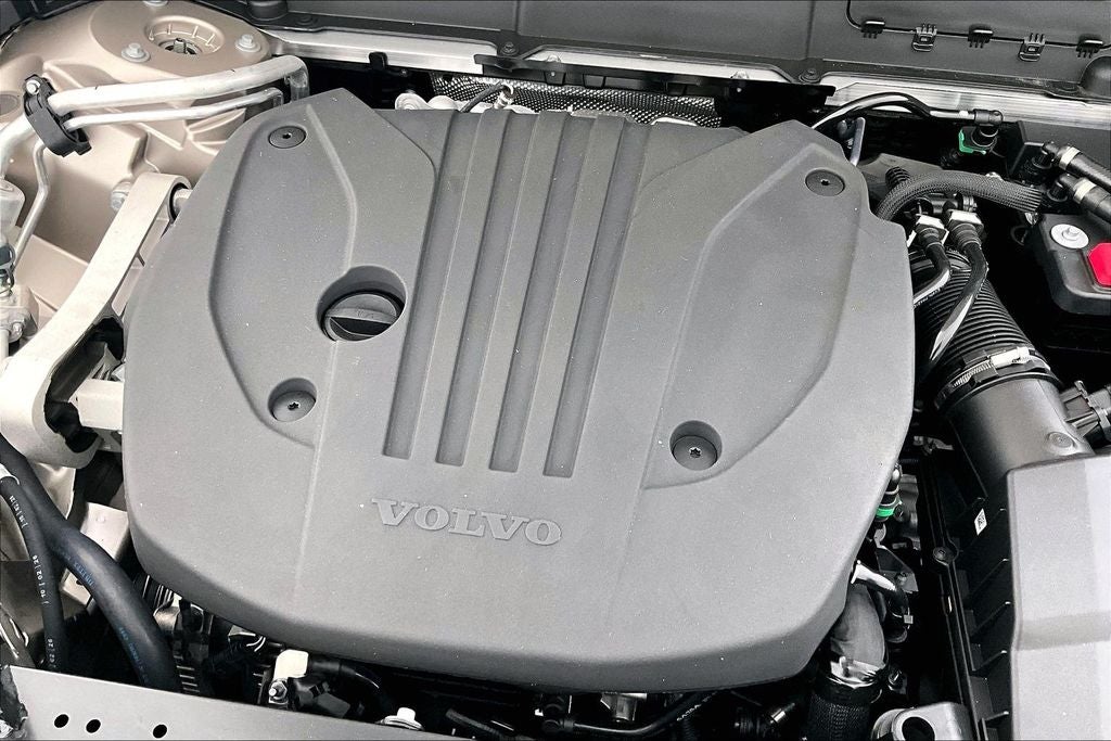 2026 Volvo XC60 B5 Core