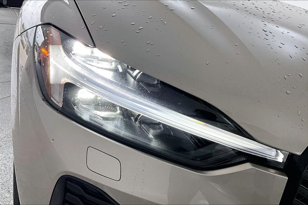 2026 Volvo XC60 B5 Core