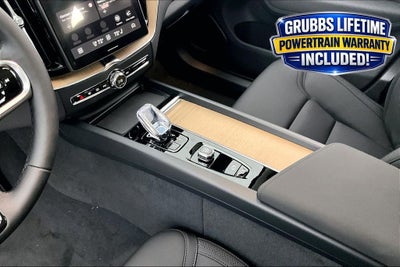 2026 Volvo XC60 B5 Core