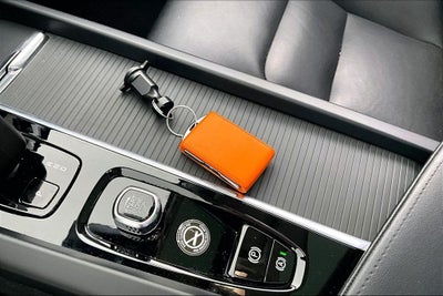 2025 Volvo XC60 B5 Core