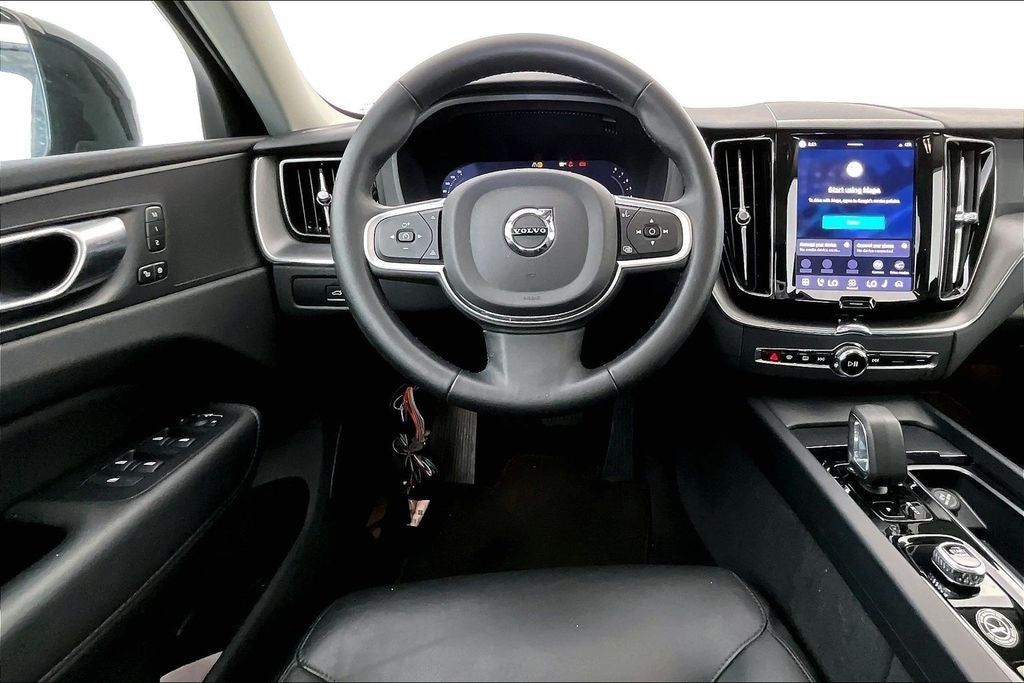 2025 Volvo XC60 B5 Core