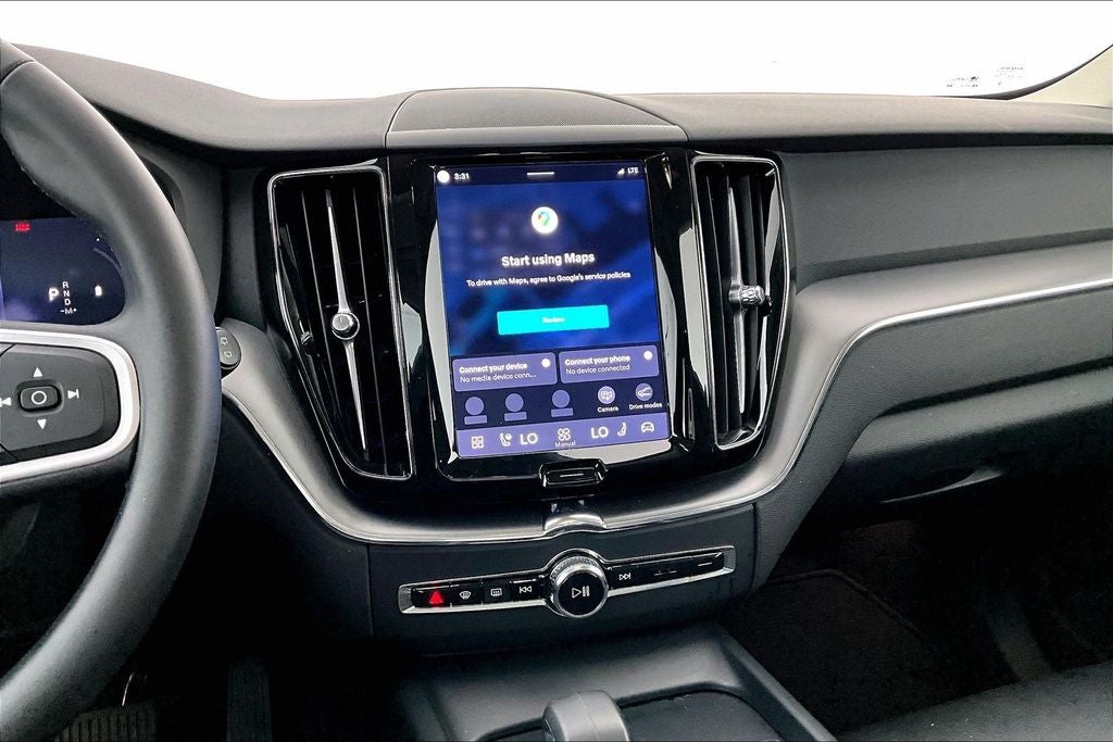 2025 Volvo XC60 B5 Core