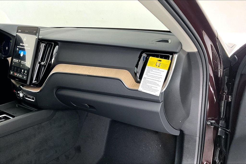 2026 Volvo XC60 B5 Core