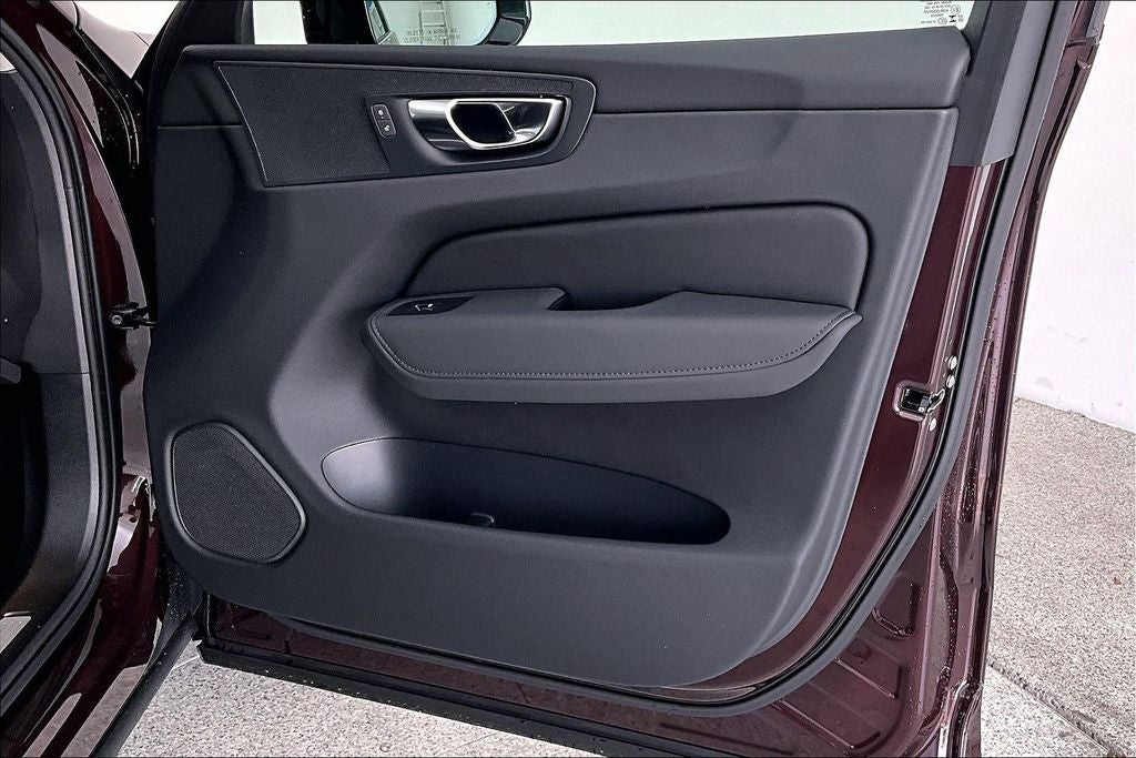 2026 Volvo XC60 B5 Core