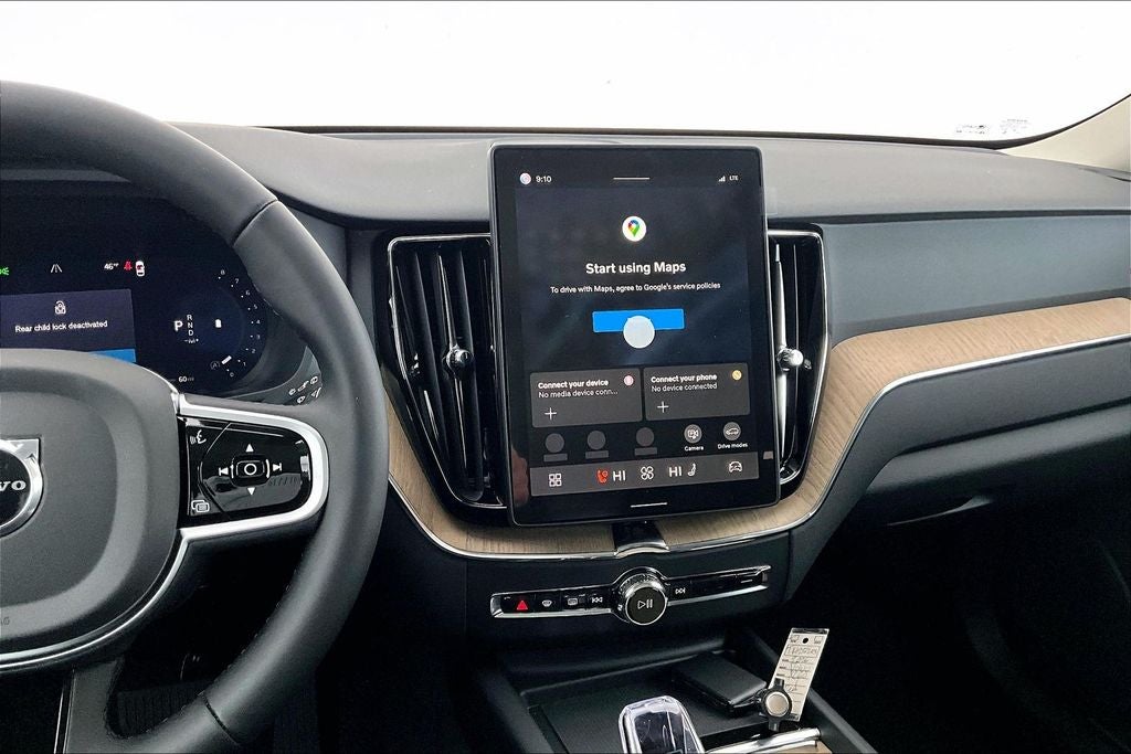 2026 Volvo XC60 B5 Core