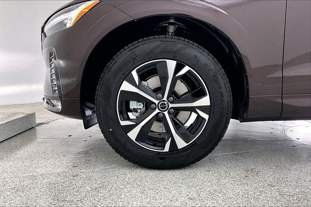 2026 Volvo XC60 B5 Core
