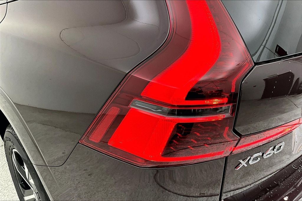 2026 Volvo XC60 B5 Core