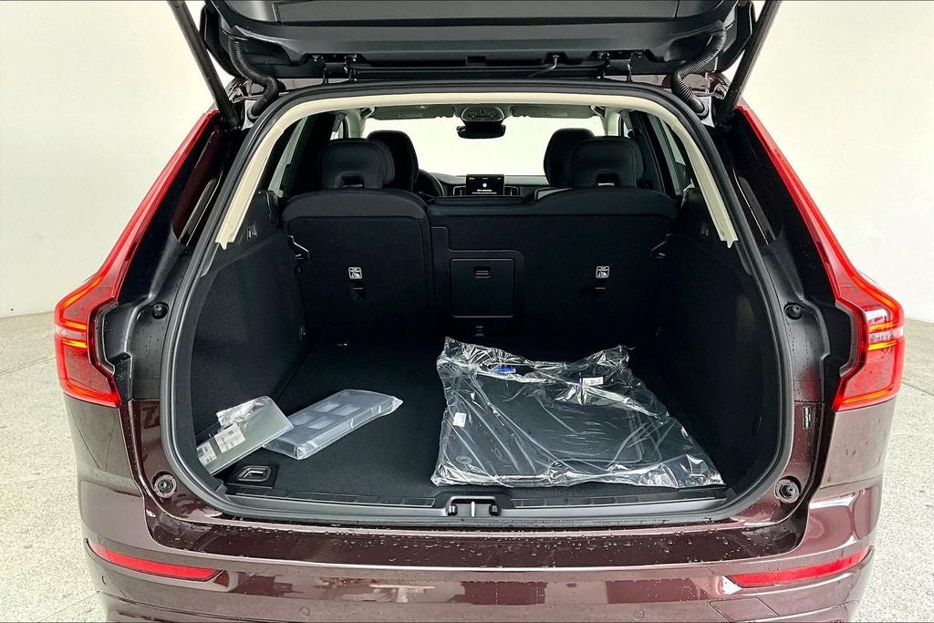 2026 Volvo XC60 B5 Core