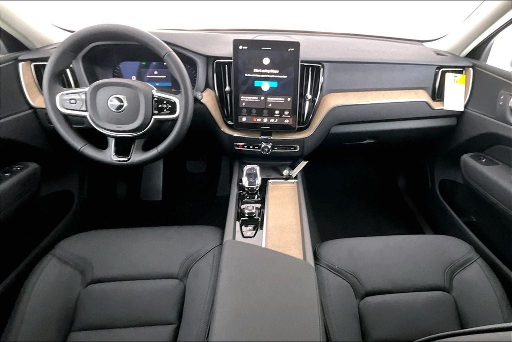 2026 Volvo XC60 B5 Core