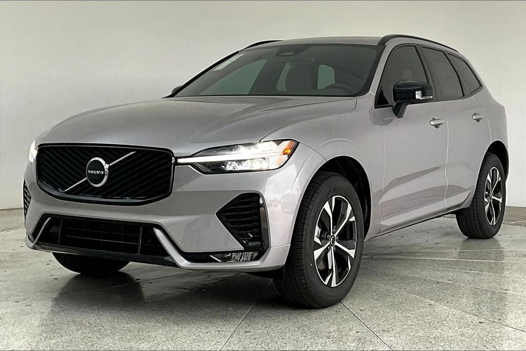 2026 Volvo XC60 B5 Core