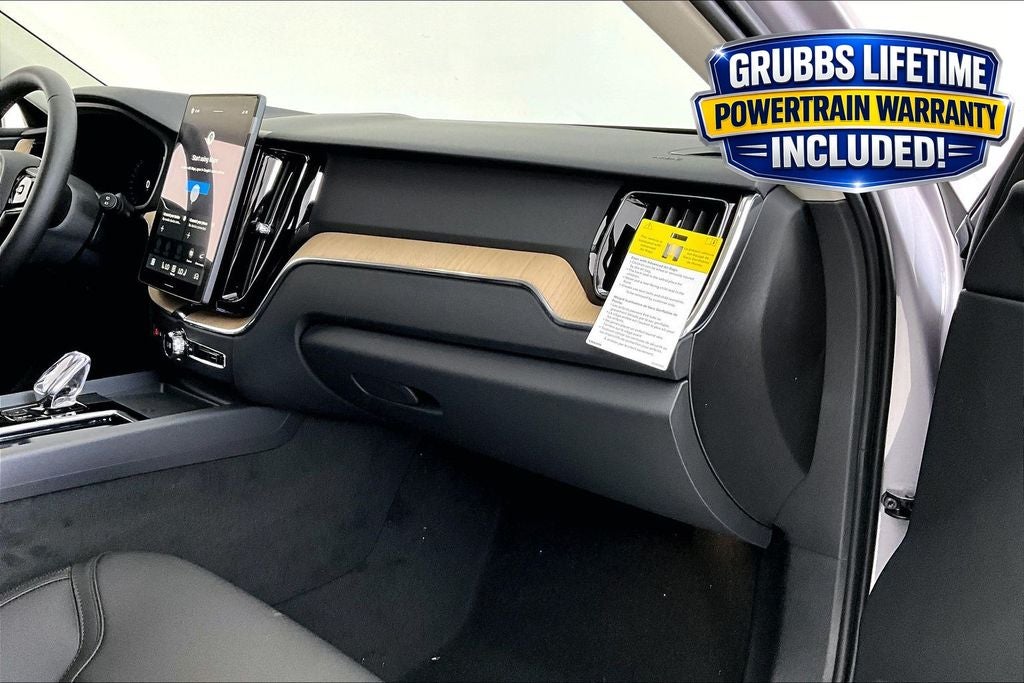 2026 Volvo XC60 B5 Core