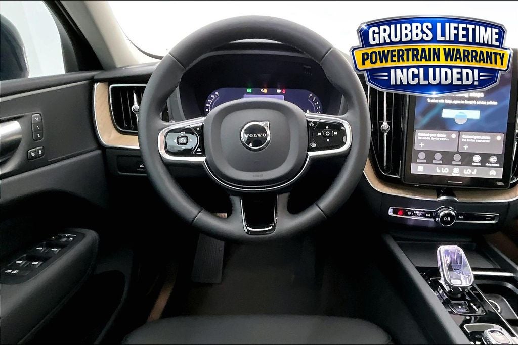 2026 Volvo XC60 B5 Core