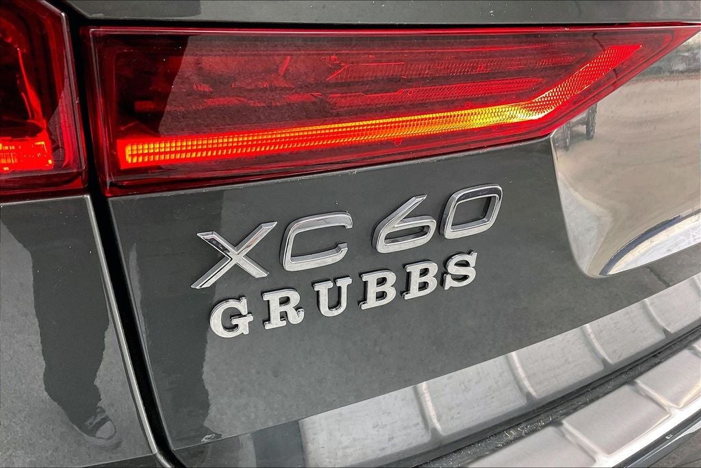 2026 Volvo XC60 B5 Ultra