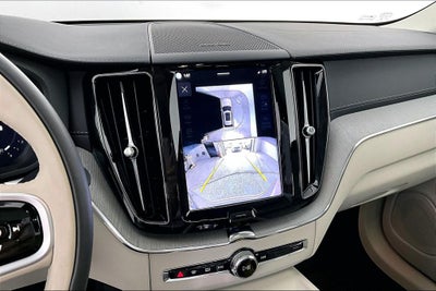 2025 Volvo XC60 B5 Ultra
