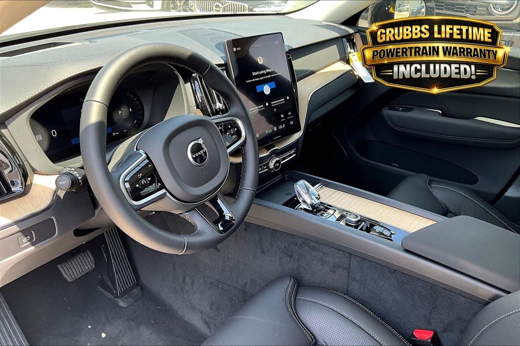 2026 Volvo XC60 B5 Ultra