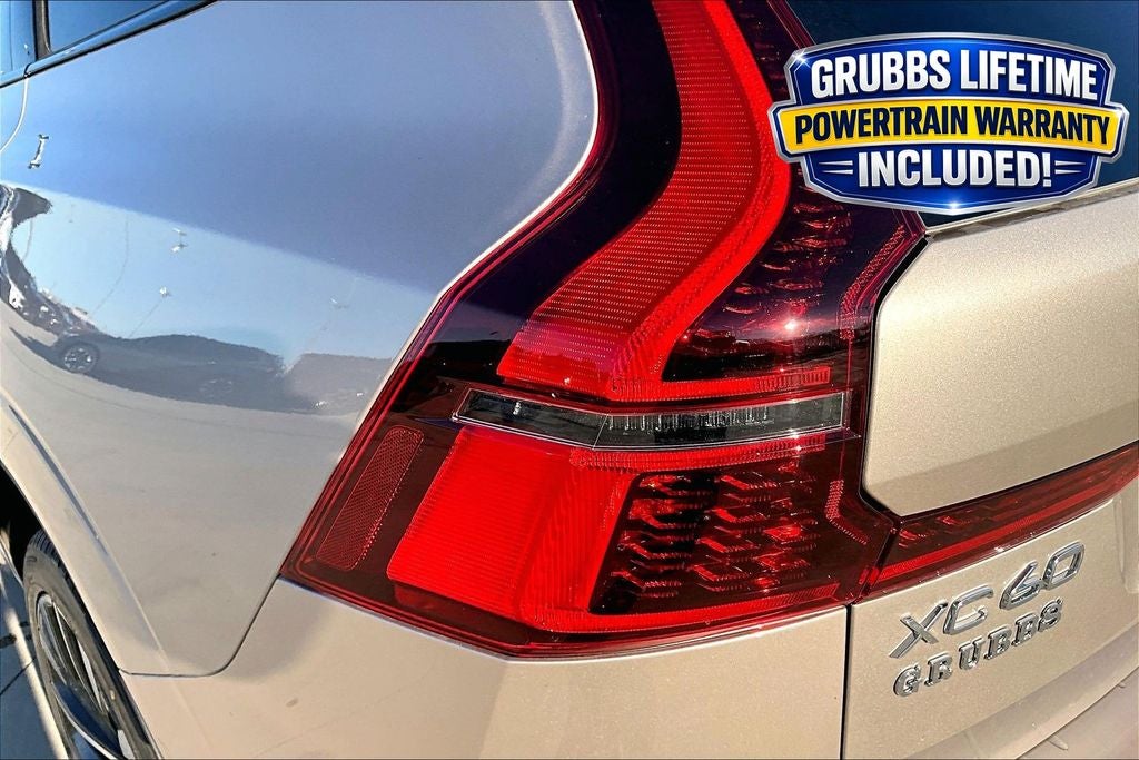 2026 Volvo XC60 B5 Ultra