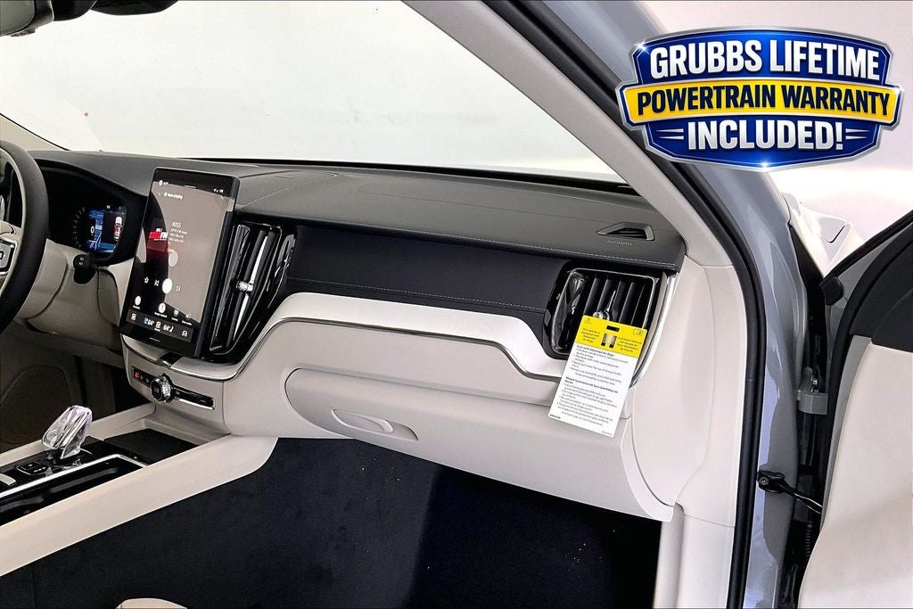 2026 Volvo XC60 B5 Ultra