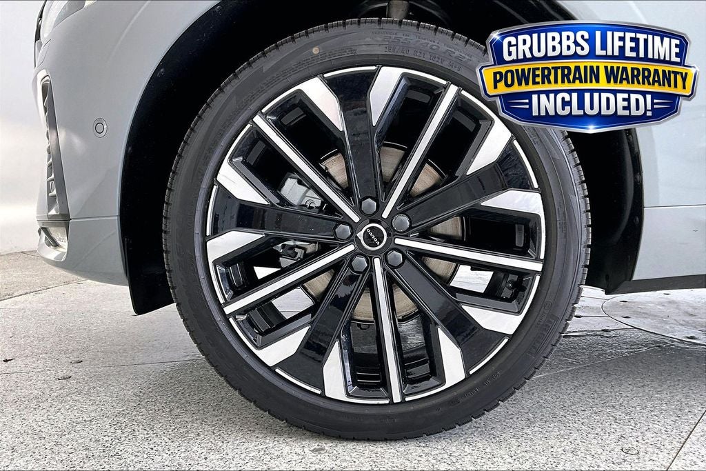 2026 Volvo XC60 B5 Ultra
