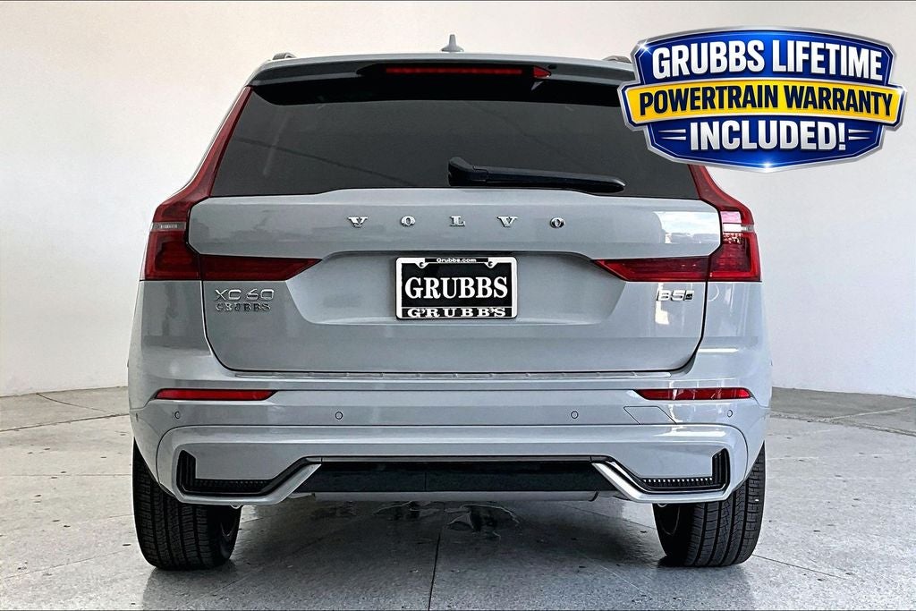 2026 Volvo XC60 B5 Ultra